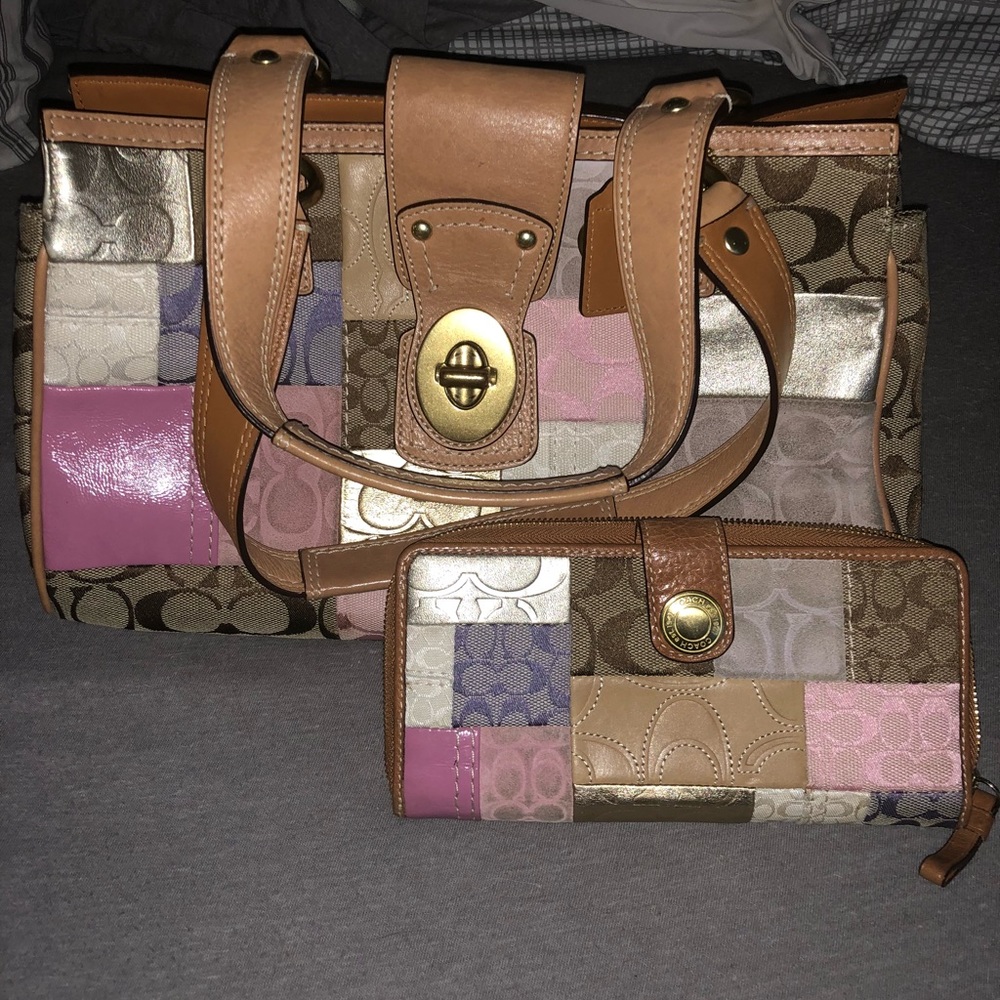 Coach purse and wallet